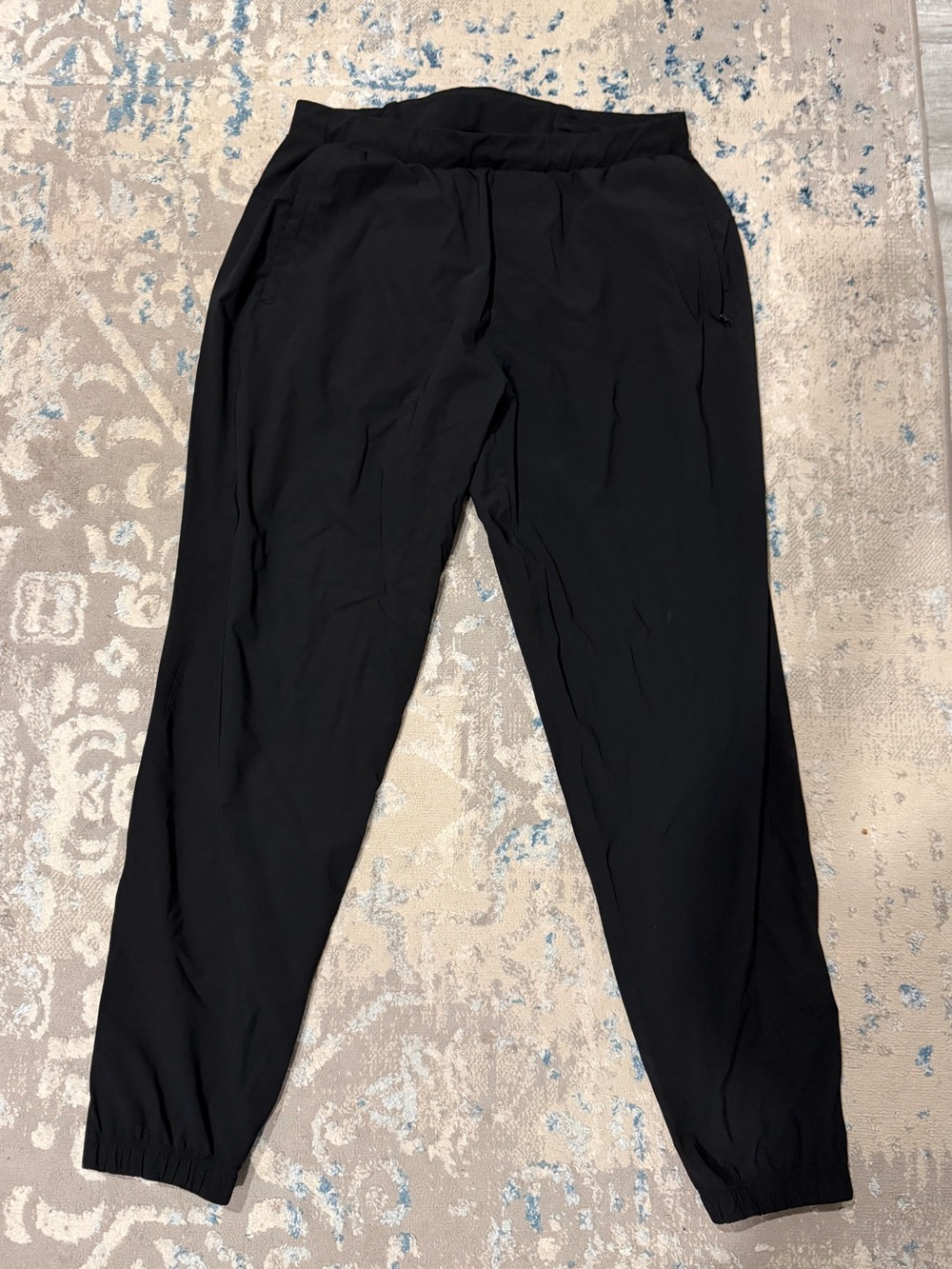 Lululemon Men's Black Jogger Pants - Casual Elastic Waist Tapered Fit